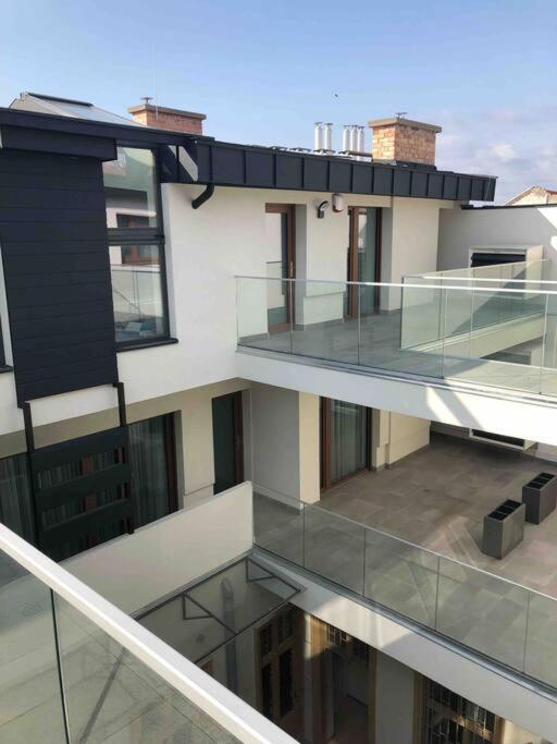Luxury Cozy 2 Bdr Downtown Apt.6 Boedapest Buitenkant foto