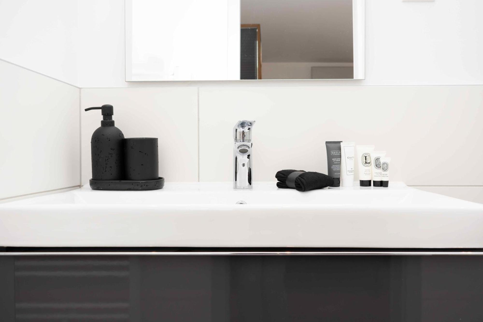 Luxury Cozy 2 Bdr Downtown Apt.6 Boedapest Buitenkant foto